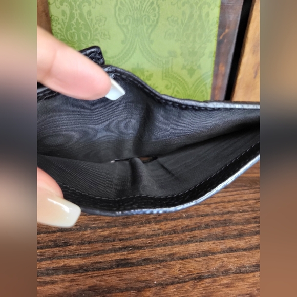 Gucci Wallet Blind For Love Bee Black GG Foldover Snap - Picture 9 of 9